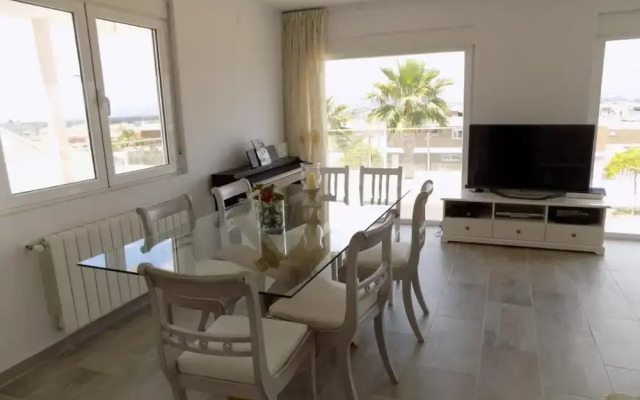 Gorgeous and Uniq 4-bed Villa by Medittranean sea