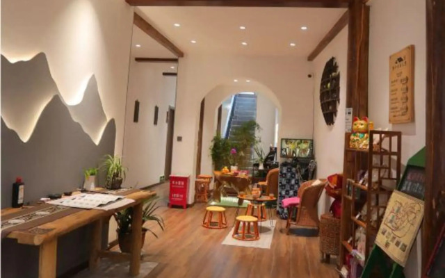 Heshun Chuntianli Inn