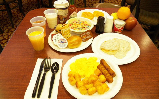 Best Western Plus Cottontree Inn