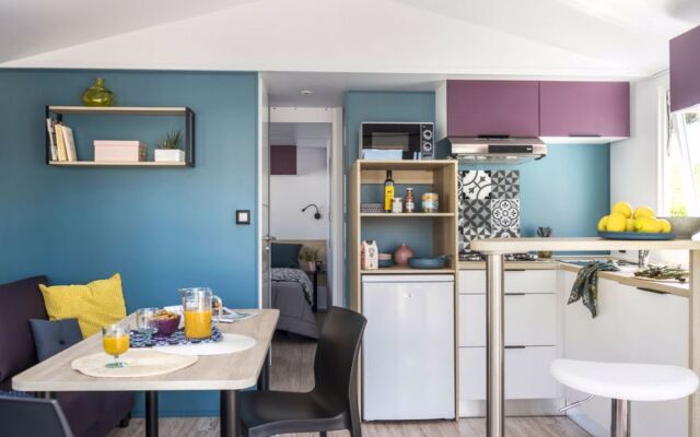 Holiday Home Le Mediterranée - AGL257