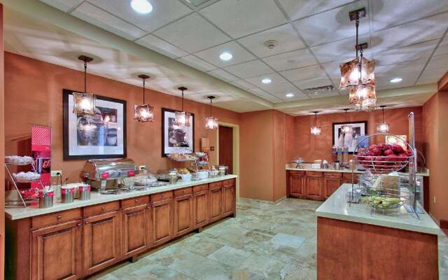 Hampton Inn & Suites Scottsdale at Talking Stick