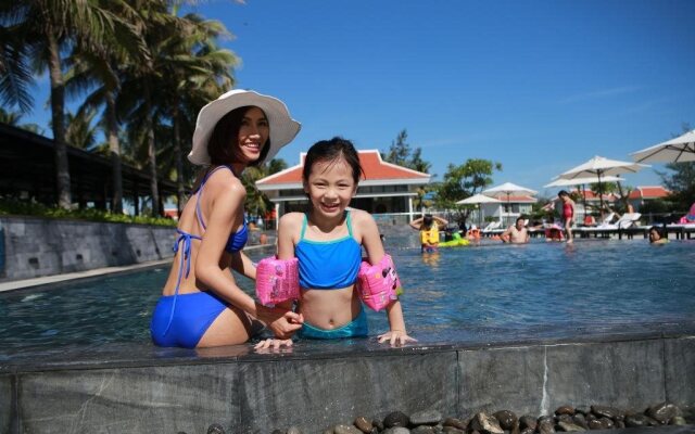 IDC White House Ocean Villa Da Nang
