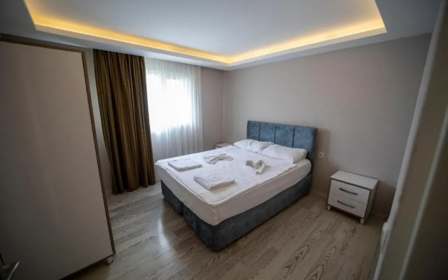Silver Tower Family Apart Otel