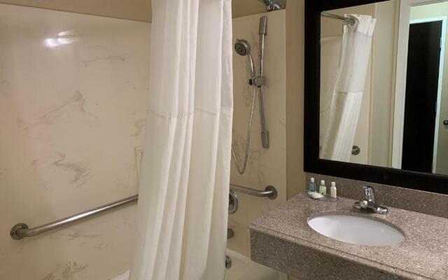 Quality Suites Houston NW Cy-Fair
