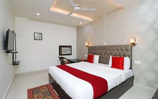 OYO 9993 Hotel Idea INN