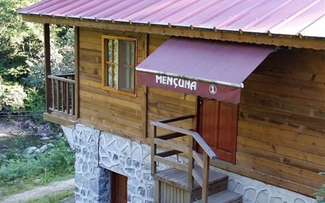 Mencuna Konaklari