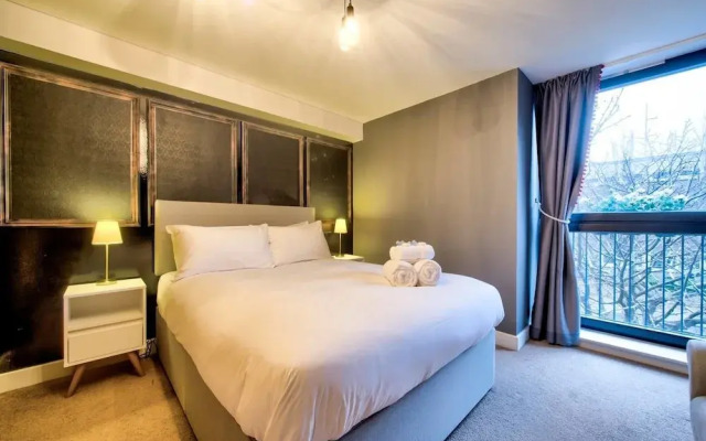 JOIVY Stylish City Centre Apartment for Two