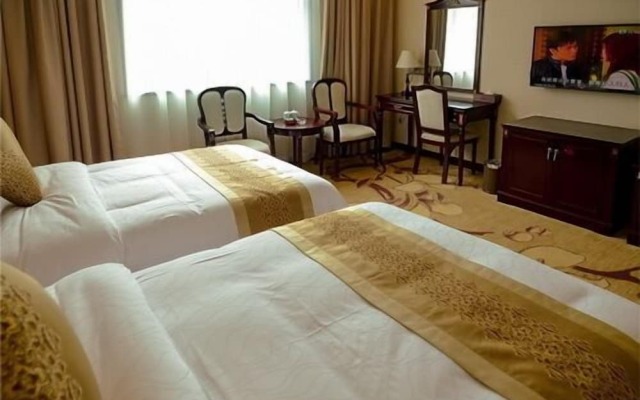 Sun Island Holiday Hotel