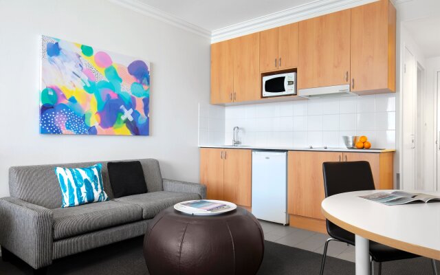 Oaks Perth Hotel