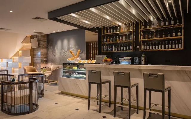 Yangon Thanlwin Hotel