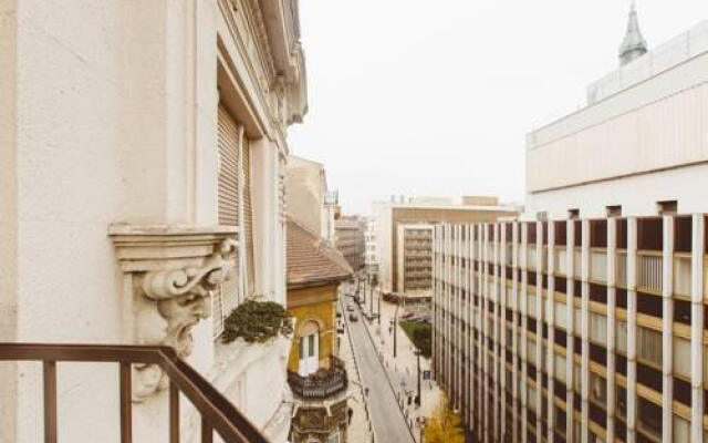 Living Budapest Apartment - Régi Posta Utca