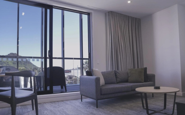 Rooftop Retreat - Mount Maunganui Holiday Home