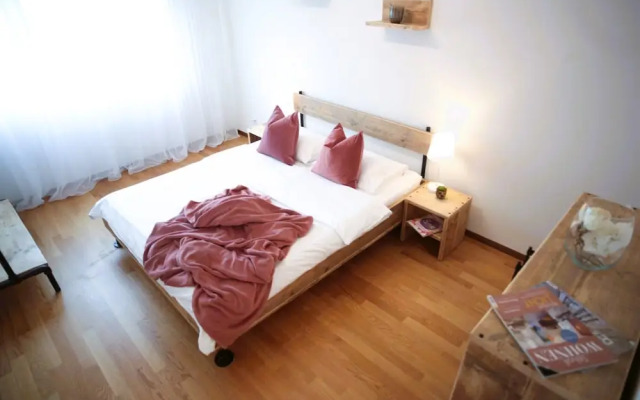 Nest - Herti