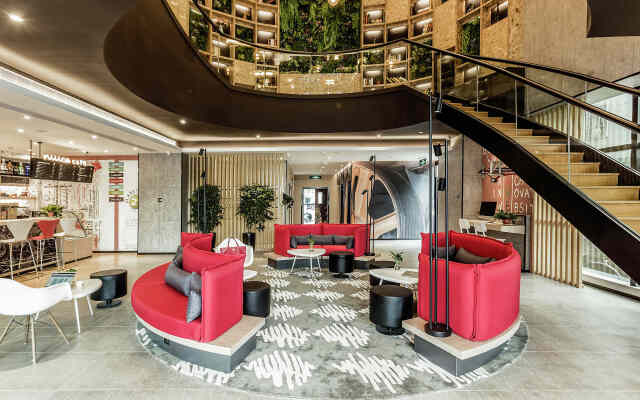 ibis Zhengzhou Longhai Road