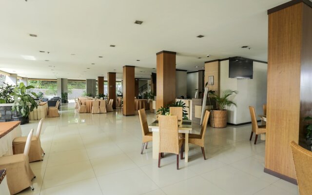 RedDoorz Plus near Farmhouse Lembang