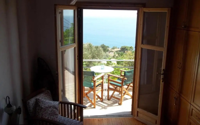 Zacharoula Rooms