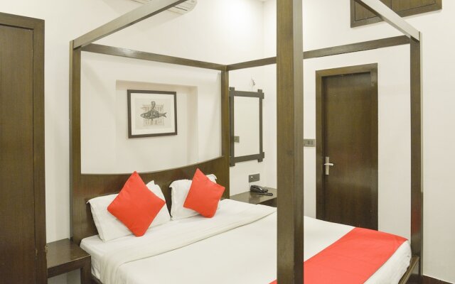 OYO Flagship 3352 Krishna Guest Lines Bagri Market
