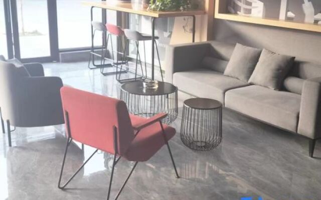 Shankee Hotel (Xinxiang Huixian Baligou Tourist Center)