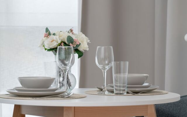 Minimalist Studios in Poznań by Renters