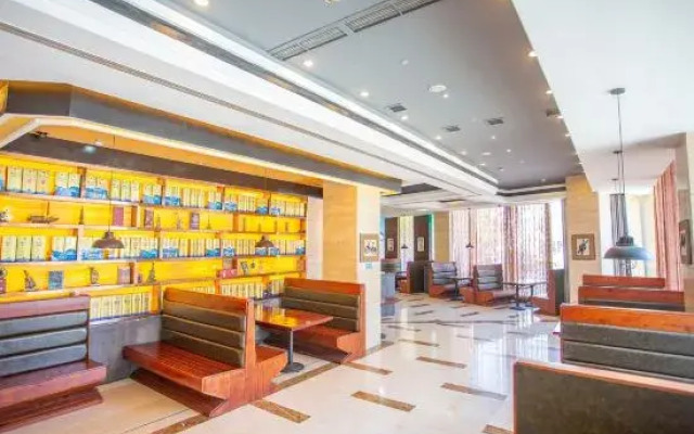 Huaqiao Dongfang Hotel