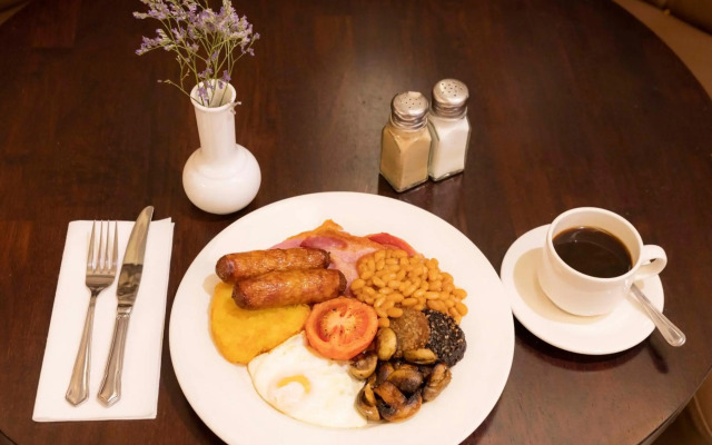 Schull Harbour Hotel & Leisure Centre