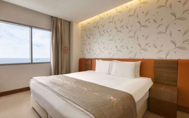 Ramada Plaza by Wyndham Istanbul Atakoy