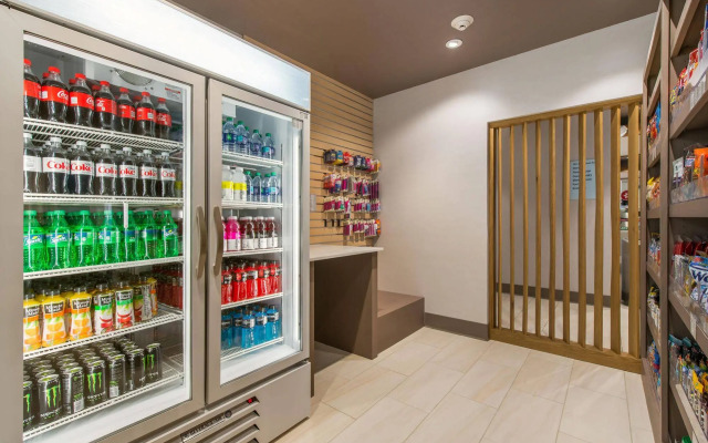 Holiday Inn Express & Suites Carrollton West by IHG