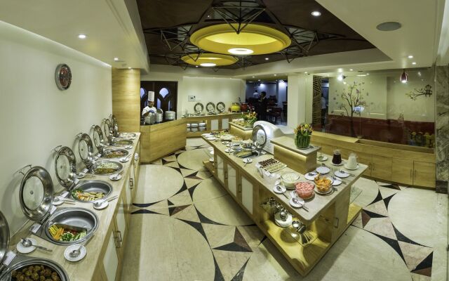 Benzz Park, Chennai