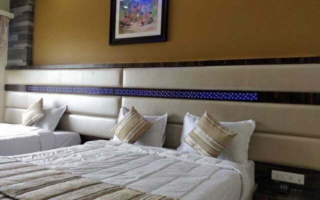 Hotel White House
