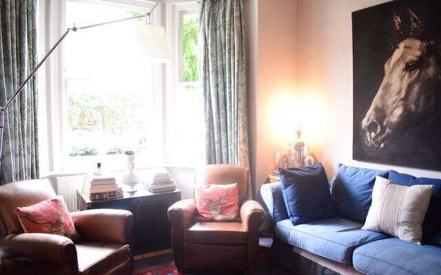 Spacious Home Located in Ladbroke Grove