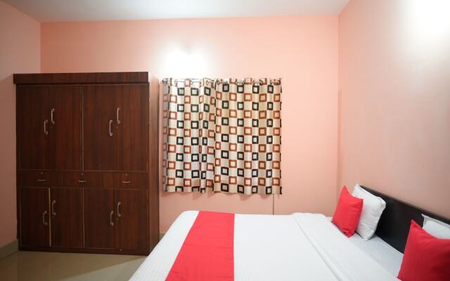 OYO 16407 Hotel Dream Castle