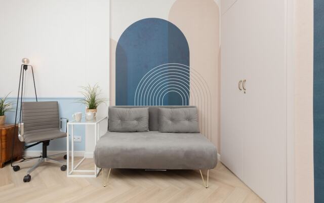 Art Deco Apartment Warsaw by Renters