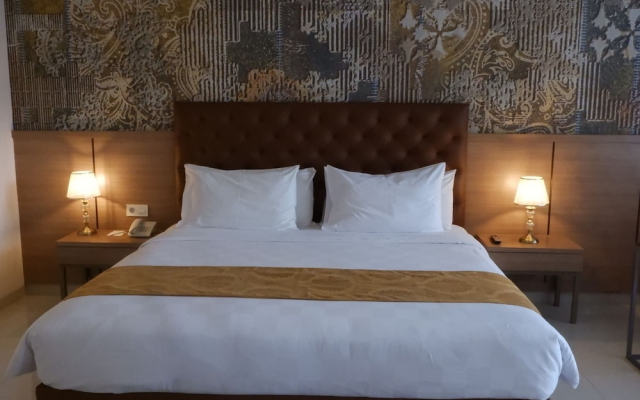 Azana Green Peak Resort & Convention