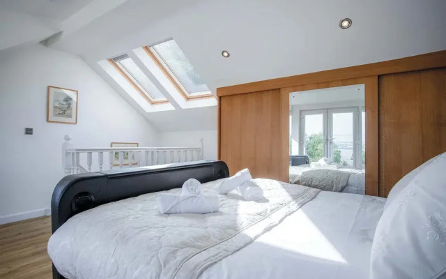 Overland Road 4 Bed House Mumbles