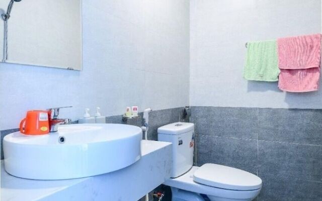 Trangs Beachfront Apartment Nha Trang