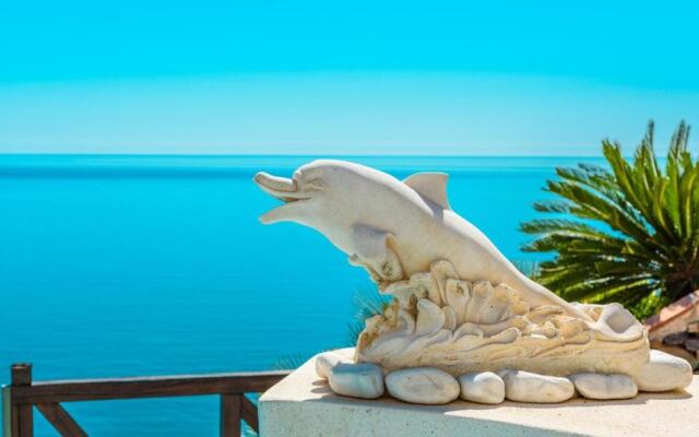 Casa Ventanas al Mediterraneo Nerja by Ruralidays