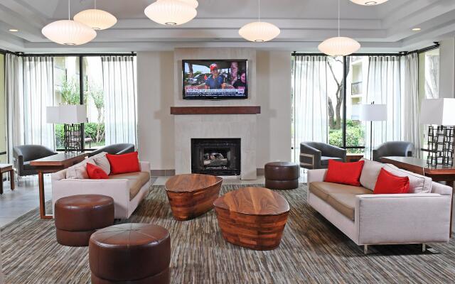 Holiday Inn Irving Las Colinas by IHG