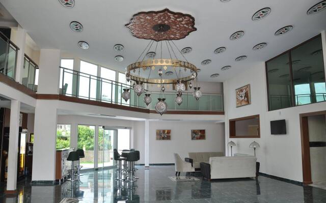 Malahit Exclusive City Hotel