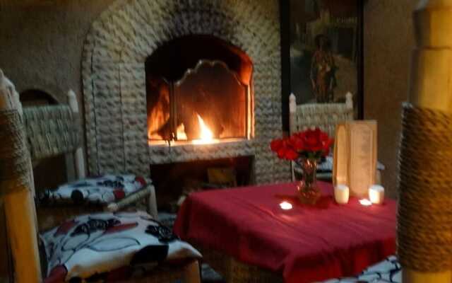 Le Feng Shui Pool and Spa