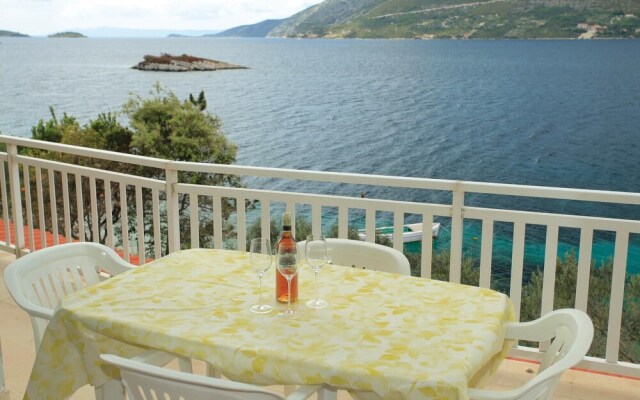 Amazing Apartment in Zrnovo With 3 Bedrooms and Wifi