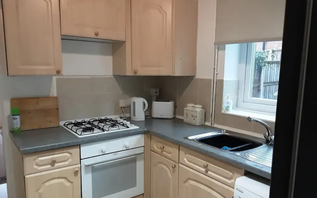 Chester 3 Bedroom House 4th Room to Sleep 7 Total