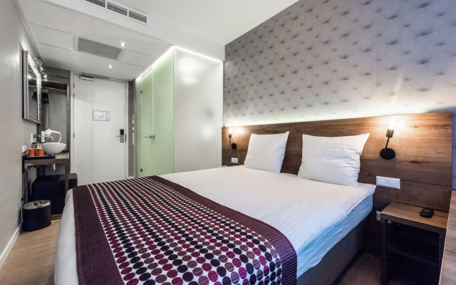 Melrose Hotel