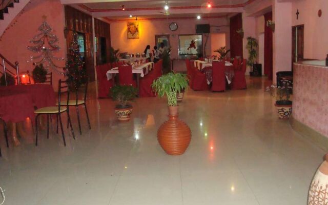 Thampa Tourist Hotel in Vavuniya