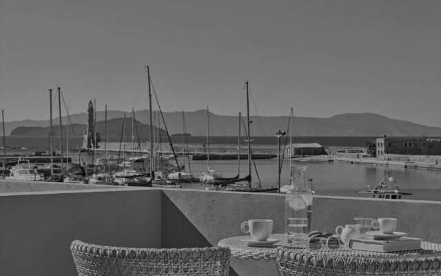 Avra Apartments Venetian Harbour