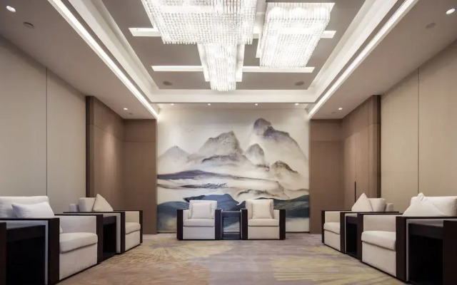 Voco Shanghai Hongqiao Hub, an IHG Hotel