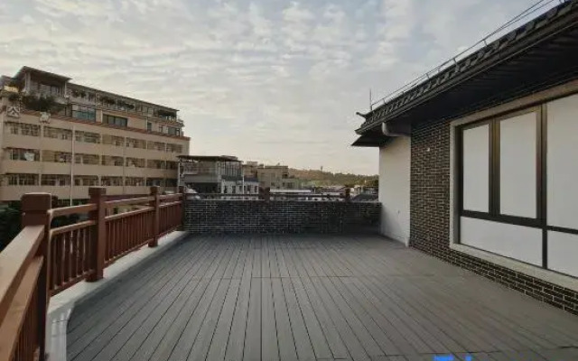 Yang ge min su (Zhuhai tangjiawan Zhongshan university branch)