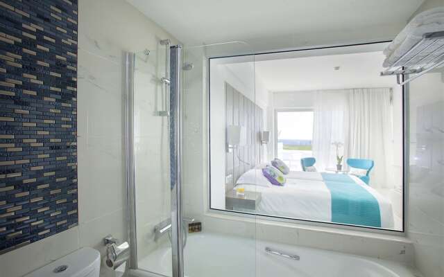 King Evelthon Beach Hotel & Resort