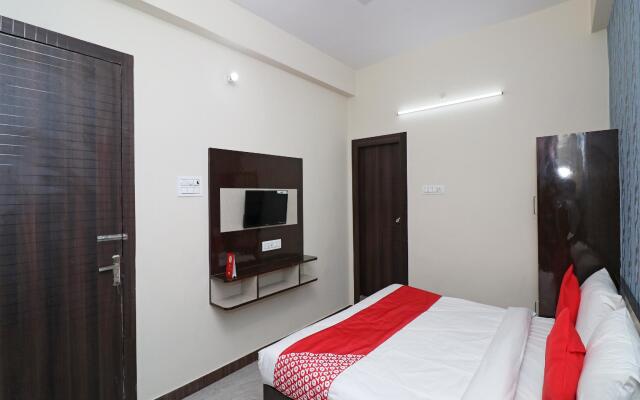 OYO 19629 Royal Stay Inn