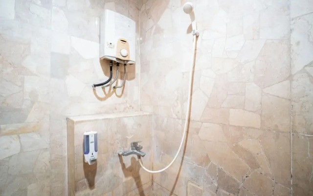 Rehat at Hotel 10 Buah Batu