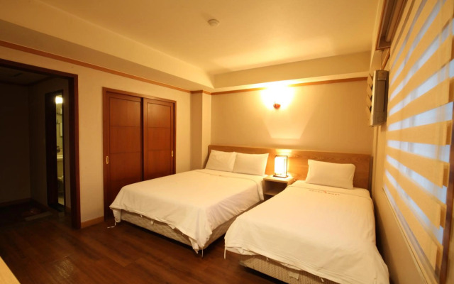 Angel Hotel
